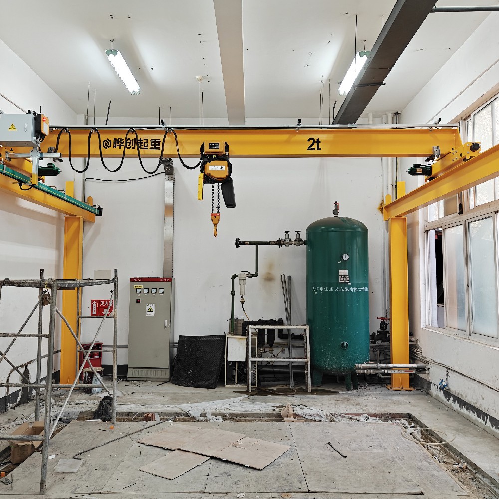 2.8t電動單梁起重機(jī)