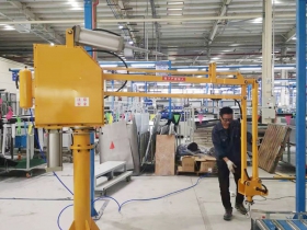 氣動助力機械手-壓縮機